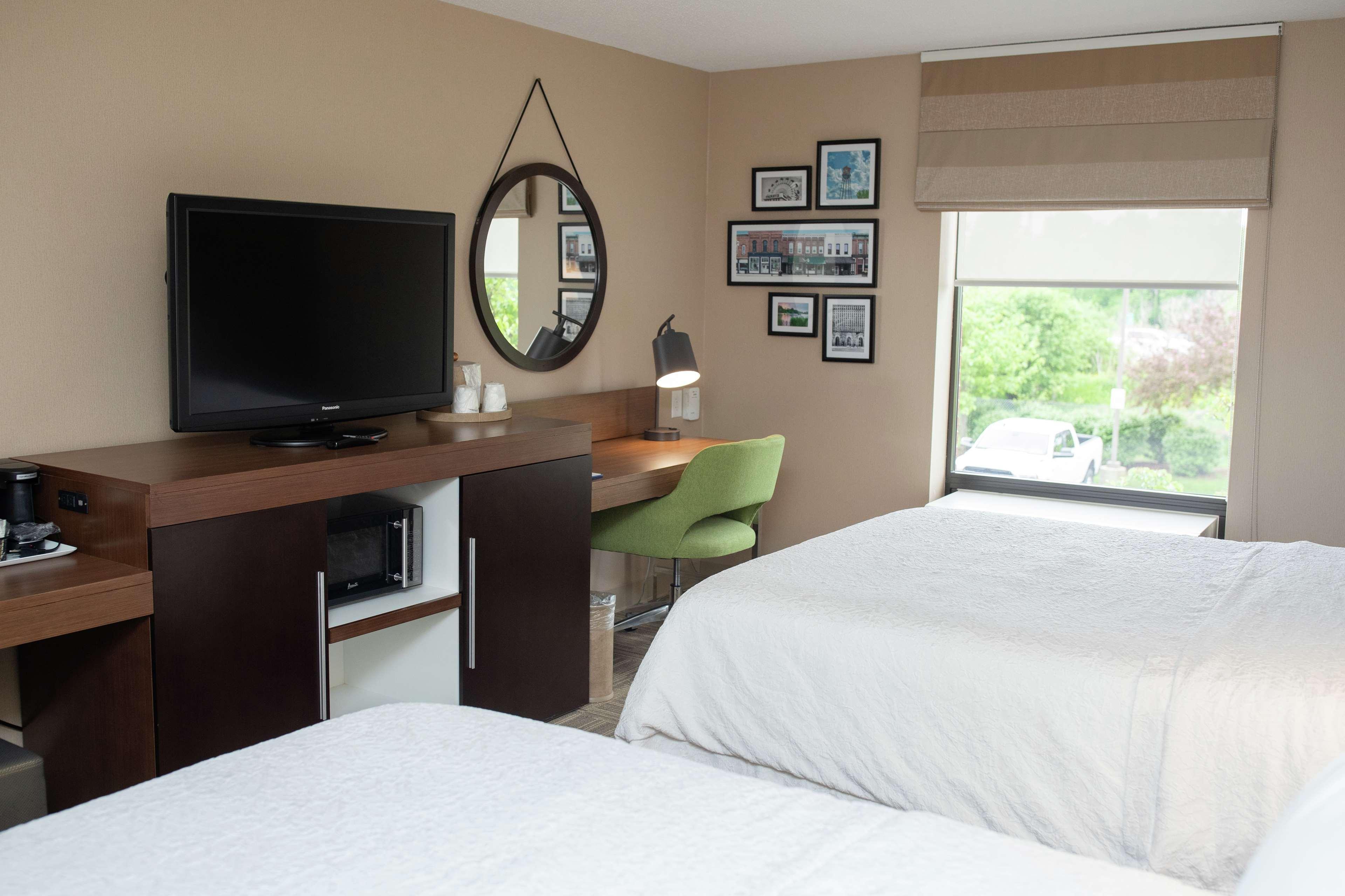 Hampton Inn Commerce/Novi Exteriér fotografie