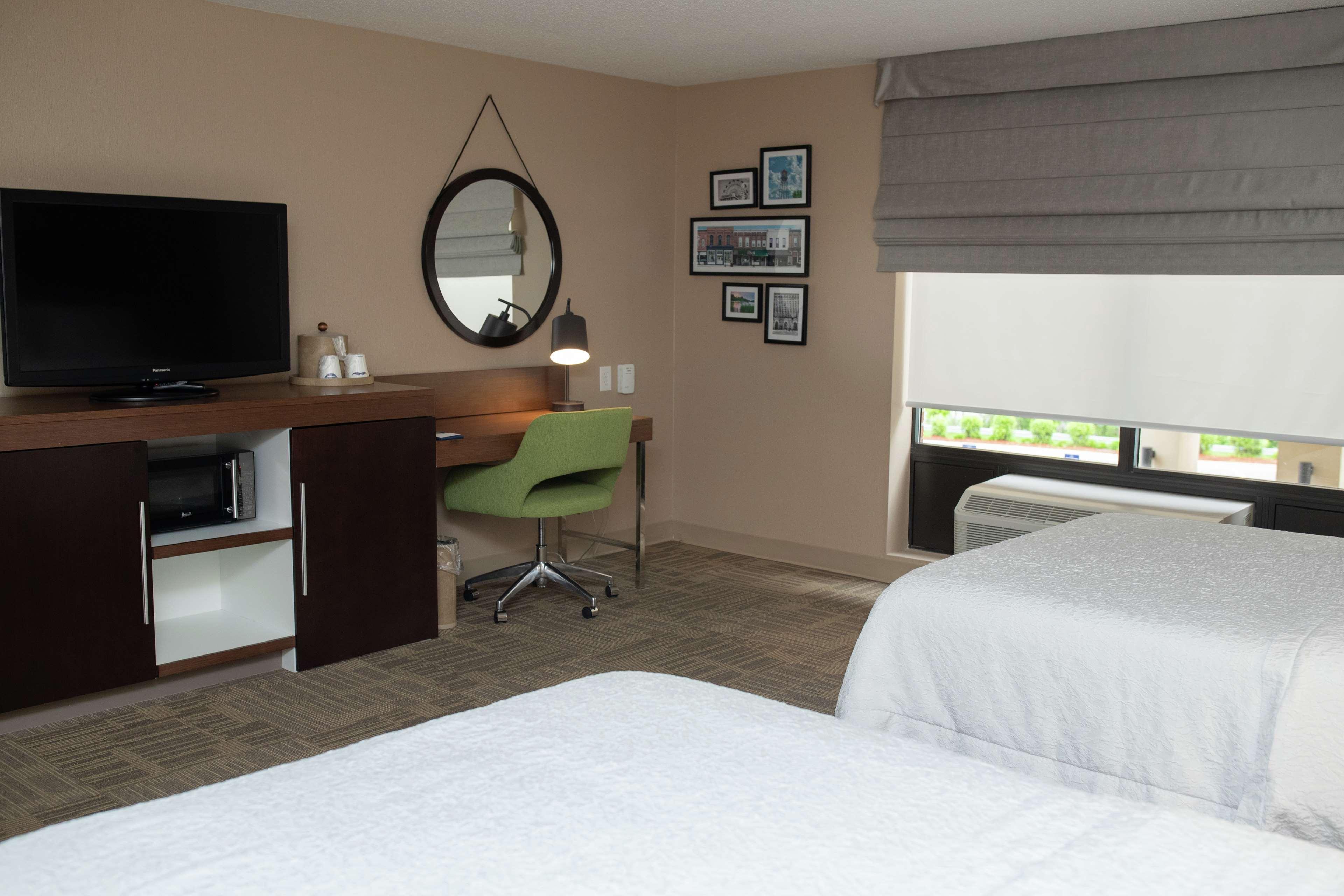 Hampton Inn Commerce/Novi Exteriér fotografie