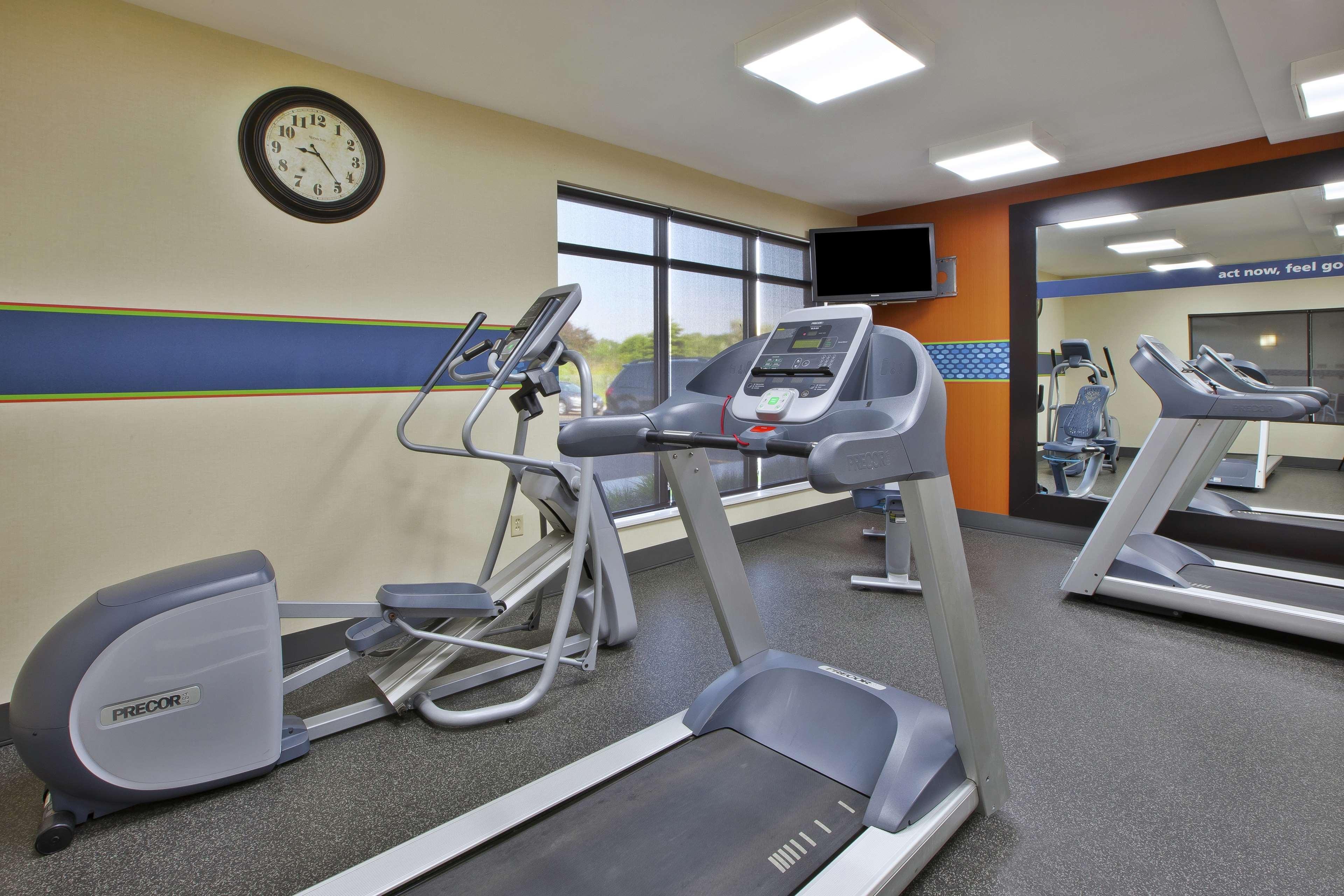 Hampton Inn Commerce/Novi Exteriér fotografie