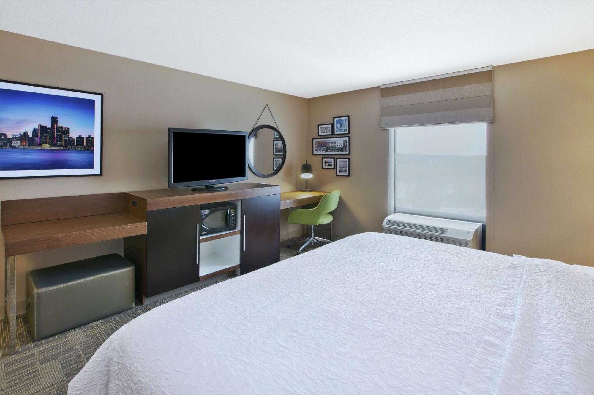 Hampton Inn Commerce/Novi Exteriér fotografie