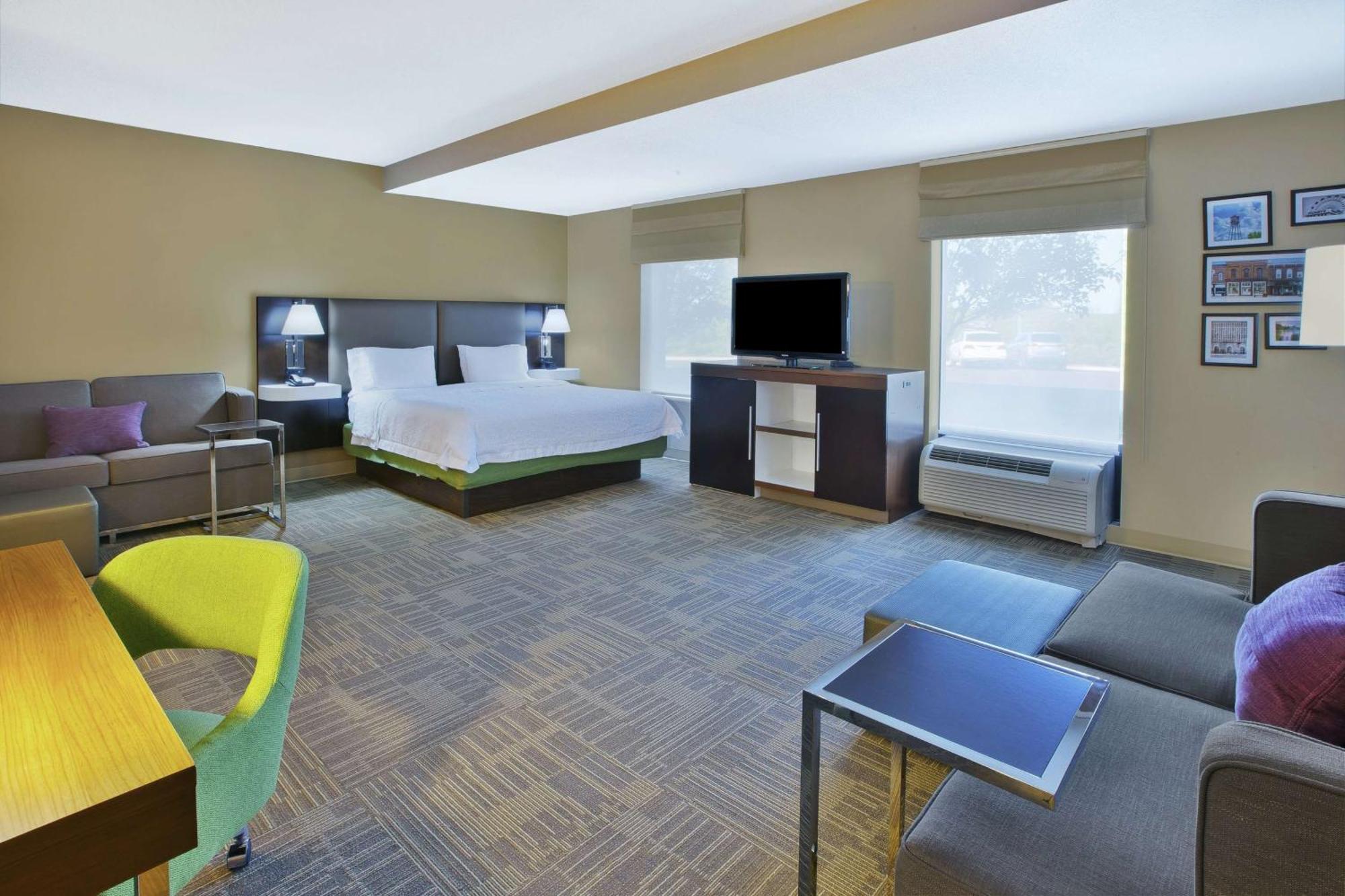 Hampton Inn Commerce/Novi Exteriér fotografie