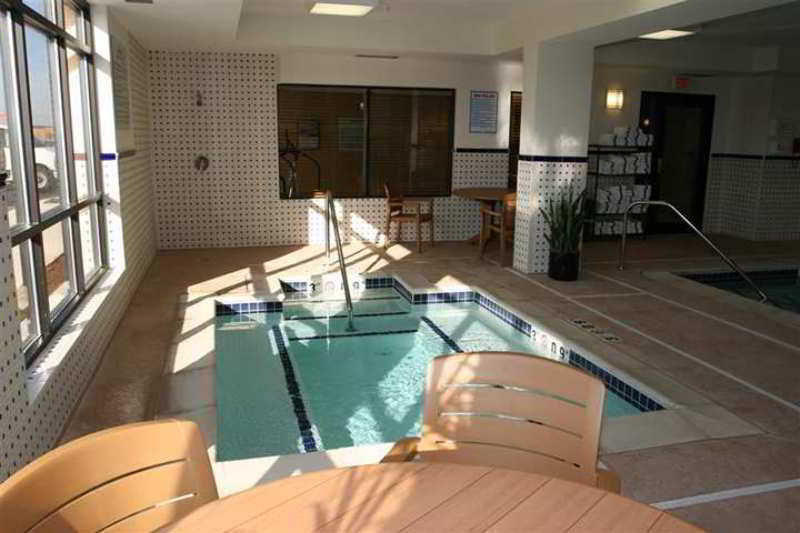 Hampton Inn Commerce/Novi Zařízení fotografie